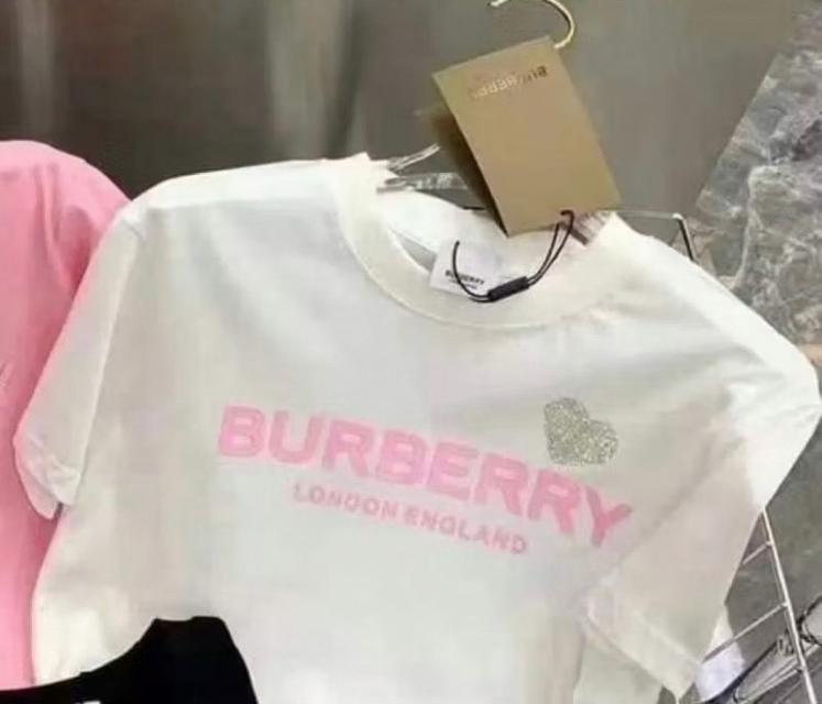 เสื้อยืดblurberry 4