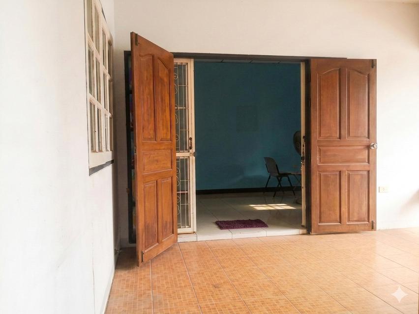 ขายบ้านพร้อมที่ดินและส่วนควบทั้งหมด 12