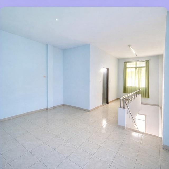 รพ.วิภาราม อมตะนคร 2 กม. นิคมอมตะนคร 500 ม. ปั้มบางจาก อาคารพาณิชย์ 4 ชั้น 3 นอน 1 น้ำ 352 ตร.ม.ทำเลศักยภาพเฟส 4 6