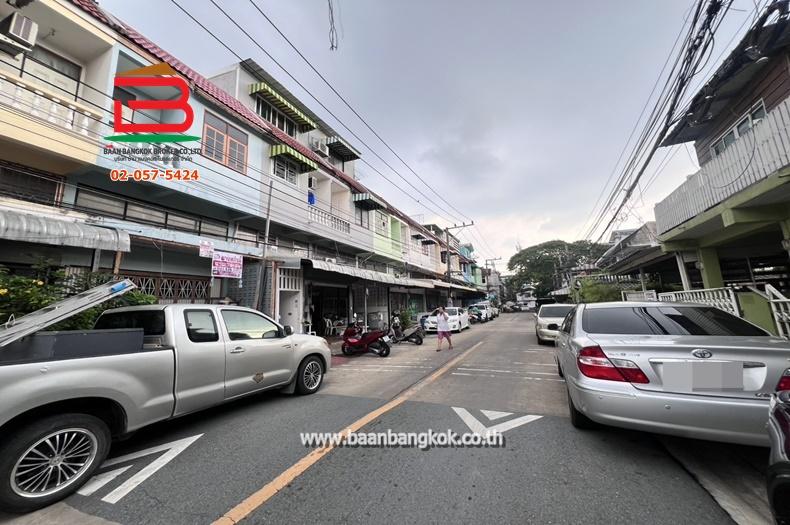 อาคารพาณิชย์ หมู่บ้าน ประชากรไทย เนื้อที่ 20 ตรว.ถนนลาดพร้าว แขวงวังทองหลาง เขตบางกะปิ กรุงเทพฯ 3