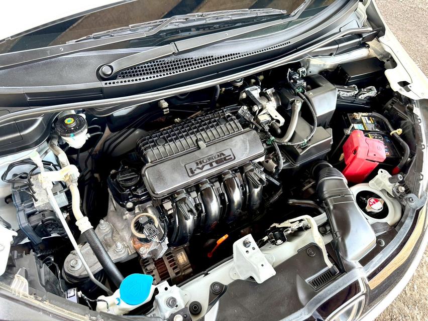 Honda jazz 1.5SV ปี 2017 เข้าศูนย์ทุกระยะ 13
