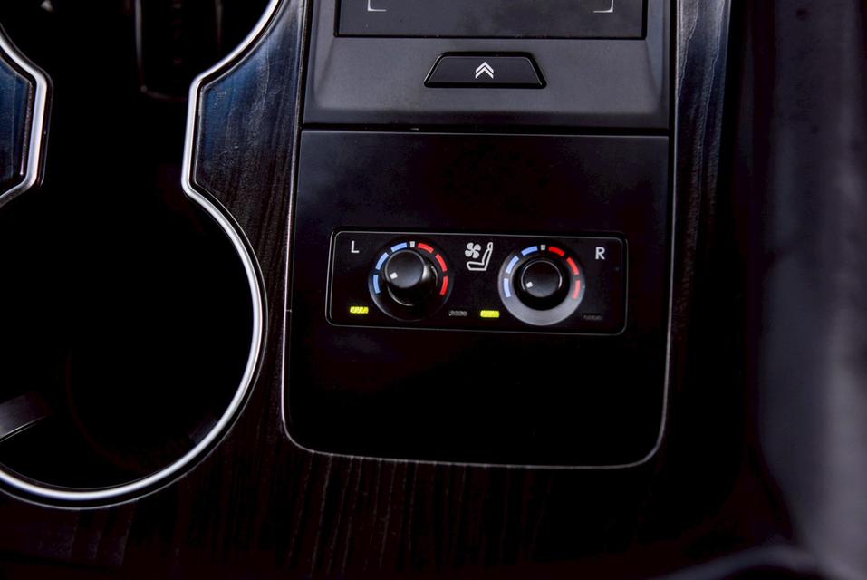 Lexus LM300h 2.5 Executive 7 Seater AT 2021 โทร. 092-263-9576 เอ๋ รูปที่ 15