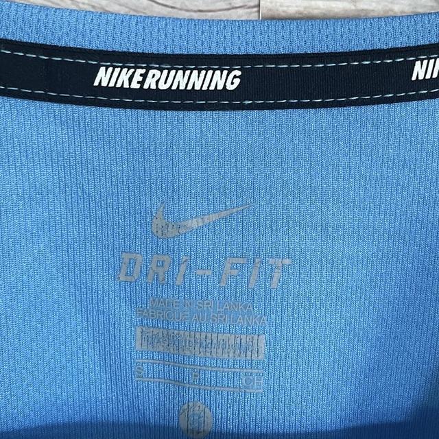 เสื้อกีฬามือสอง nike รูปที่ 3