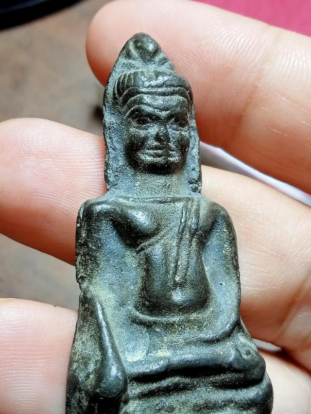 พระหูยานลพบุรี