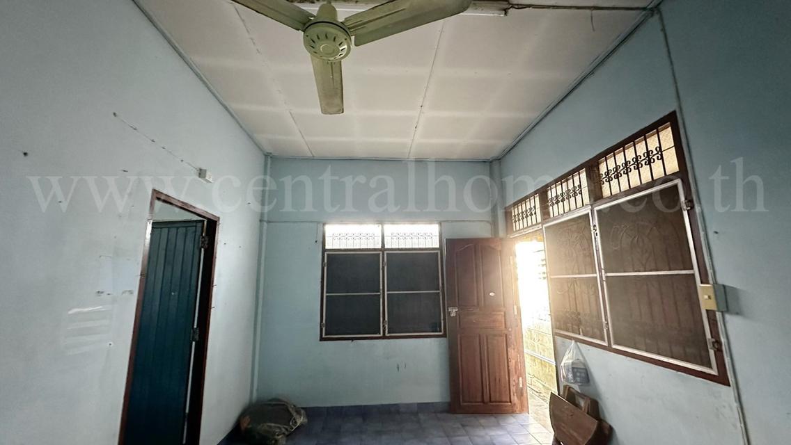 บ้านเดี่ยว พร้อมที่ดิน 93 ตร.วา พหลโยธิน 52 ราคาถูก ทำเลดี 12