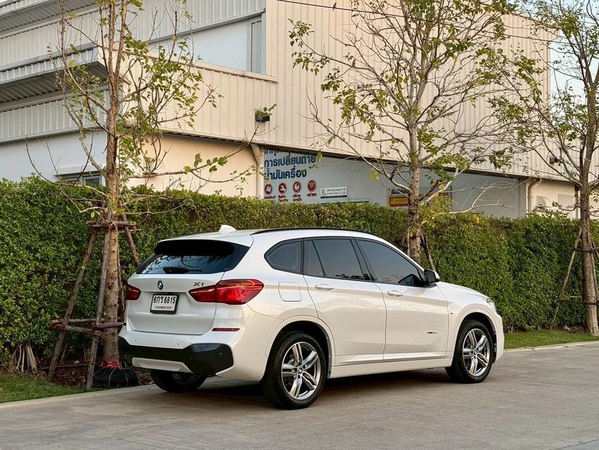 bmw X1 2.0 sDrive18d M Sport (F48) ปี 2017 เครื่องยนต์ดีเซล 2.0 ลิตร TwinPower Turbo มือเดียวป้ายแดง สีเดิมทั้งคัน รูปที่ 4