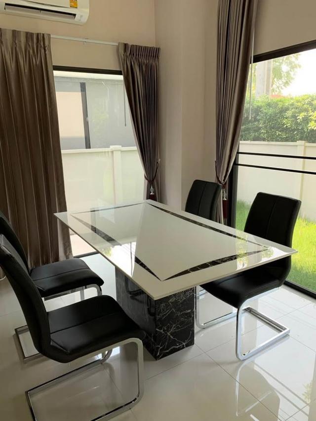 ให้เช่าทาวน์โฮมดีไซน์สมัยใหม่หลังมุม 3 ชั้น โครงการ บ้านกลางเมือง ราชพฤกษ์ 3