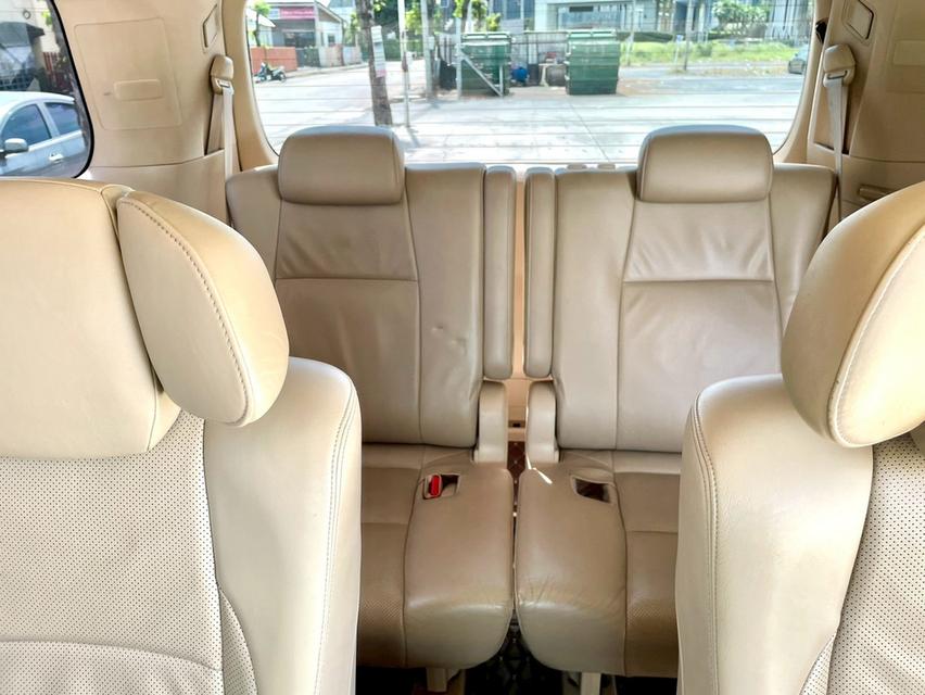 Toyota Alphard 2.4V ปี12 13