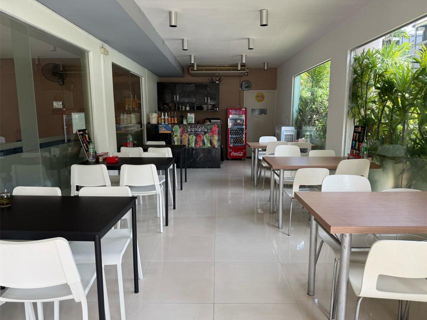 เซ้งร้านอาหาร ทำเลทองใจกลางเมืองปากซอยอ่อนนุช 19 พื้นที่ 65 ตรม. ส่วนครัวแยก อุปกรณ์ครบ มีที่จอดรถ 3