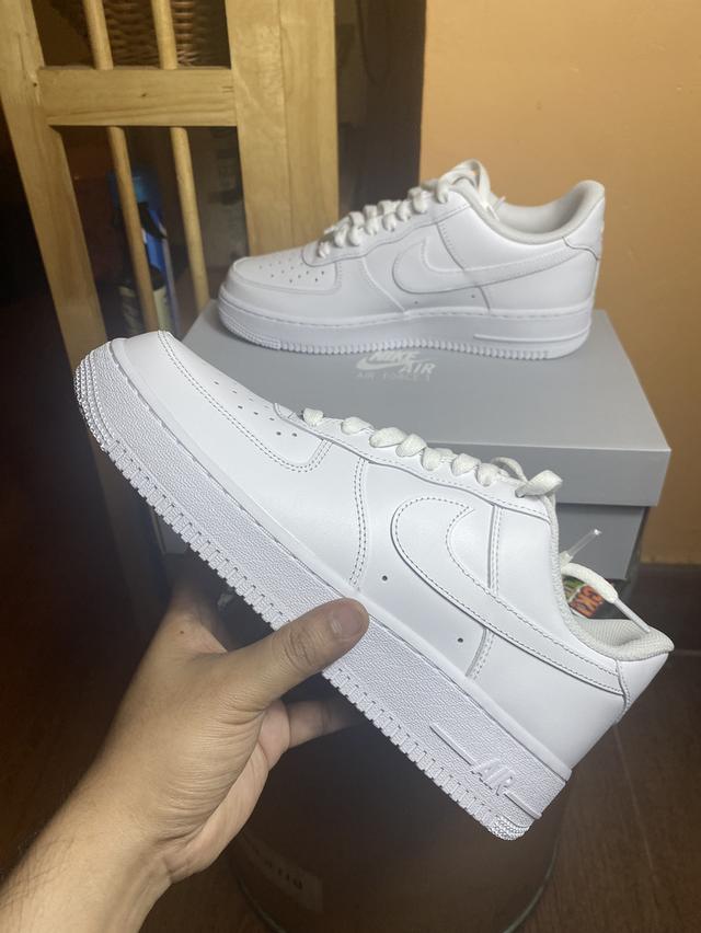 Nike Air Force 1 '07 Triple White