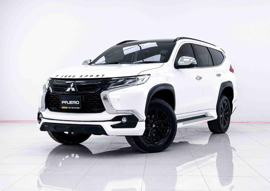 MITSUBISHI PAJERO 2.4 GT Premium Elite Editon 2WD เกียร์ AT ปี 2019 สีขาวเลขไมล์ 146,258 กมราคา 659,000 บาทโทร 0929699899 6B718