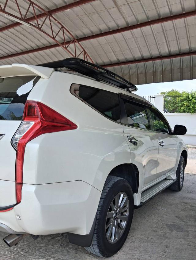 รถยนต์มิจซูมิชิปาเจโร่ รูปย่อยที่ 4