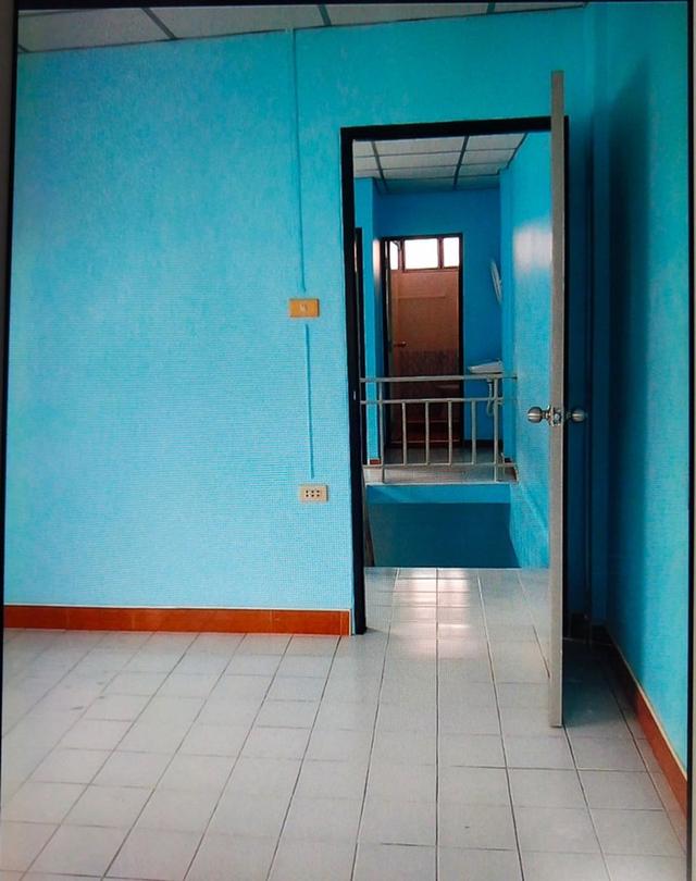 ขายบ้านเเฝด 2 ชั้น พระปิ่น5 เอกชัย109 บ้านแฝด สภาพดี ใกล้ร้าน7-11 โลตัส มินิบิ๊กซี 7