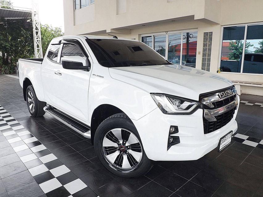(แจ้งรหัสรถ KCY8139) ISUZU D-MAX SPACE CAB HI-LANDER 3.0 ZP Ddi เกียร์ธรรมดา ปี 2019