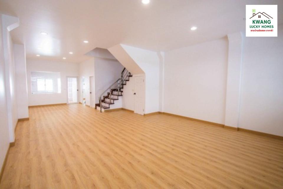 บ้านทาวน์โฮม ใกล้ BTS ปุณณวิถี 5