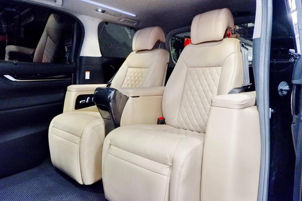 TOYOTA ALPHARD 2.5 SC Package ปี 2019 ไมล์ 150000 km. 15
