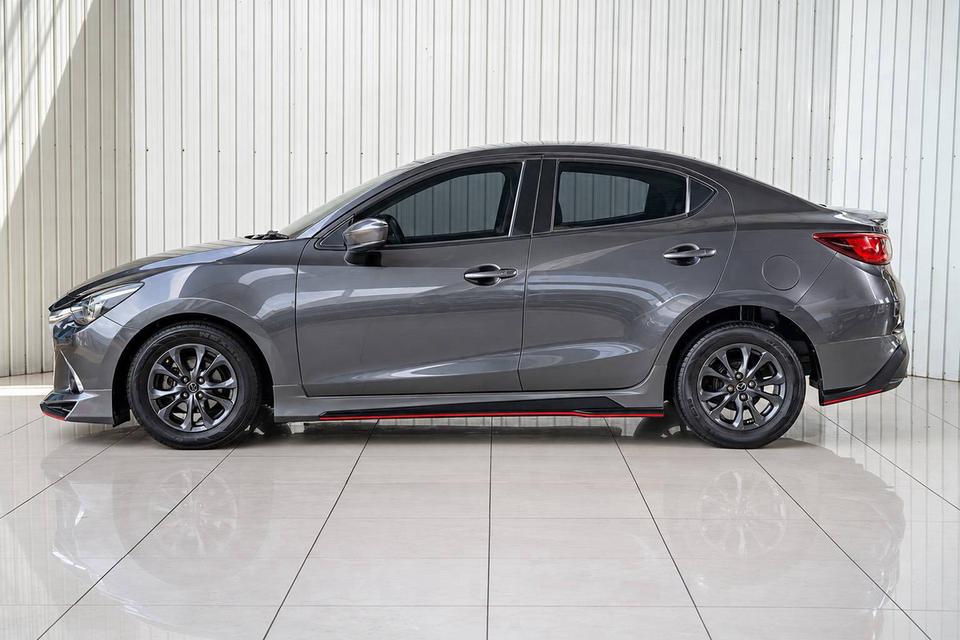 MAZDA MAZDA2, 1.3 High Connect ปี 2020 สีเทา โฉม ปี14-ปัจจุบัน 4Dr รูปที่ 4