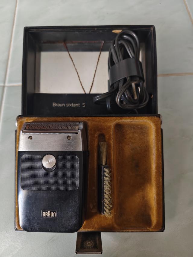 เครื่องโกนหนวดวินเทจ Braun Sixtant S