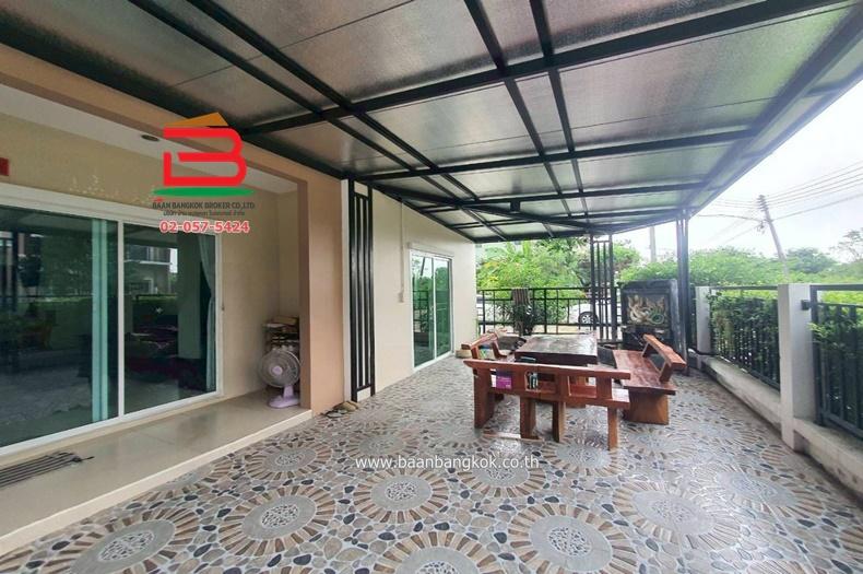 บ้านเดี่ยว หมู่บ้าน บุรีรมย์ คลอง 4 เนื้อที่ 63 ตรว. ใกล้รร.บีคอนเฮาส์ แย้มสอาดรังสิต ถนนไสวประชาราษฎร์ ตำบลลาดสวาย อำเภอลำลูกกา จังหวัดปทุมธานี