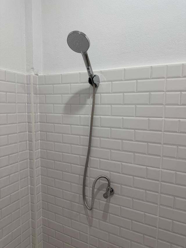 ขายทาวน์เฮ้าส์ 2 ชั้น รีโนเวทใหม่ทั้งหลัง สไตล์มินิมอล ทำเลดี 4