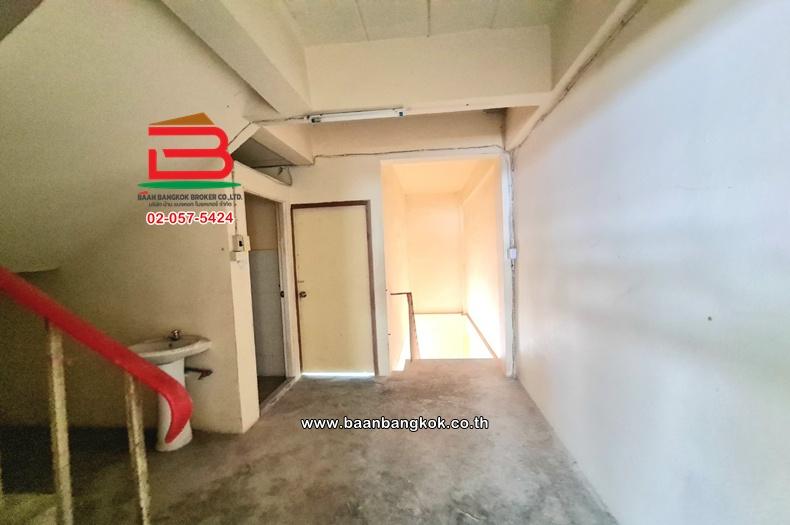 อาคารพาณิชย์ เนื้อที่ 17.4 ตร.ว. หมู่บ้านขวัญนนท์ (ซอยประชาราษฎร์ 9/1) ถนนประชาราษฎร์ ตำบลสวนใหญ่ อำเภอเมืองนนทบุรี นนทบุรี 11