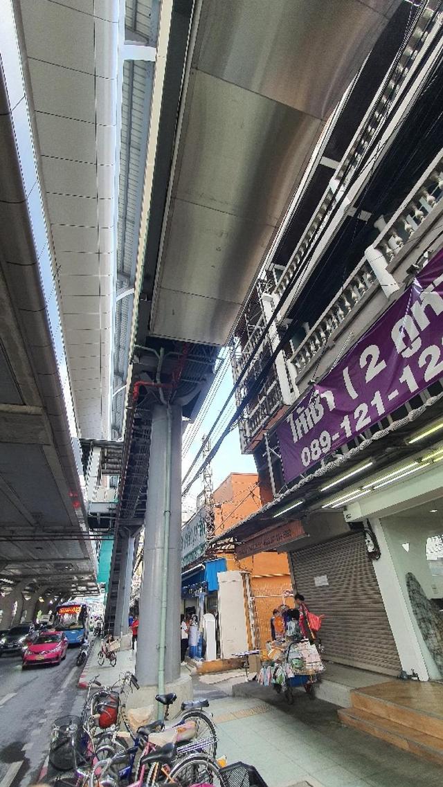 ให้เช่าชั้น 1 อาคารพาณิชย์ 2 คูหา 108 ตร.ม. ตรงข้ามตลาดยิ่งเจริญ ใกล้ BTS สะพานใหม่ 120,000 บาท/เดือน 3