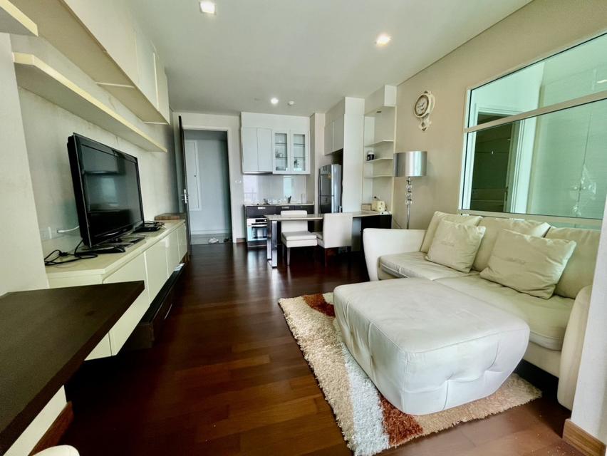 ขายคอนโด IVY THONGLOR 43 ตรม. ชั้น 24 วิวเมือง**ฟรีเฟอรฟ์นิเจอร์** 1