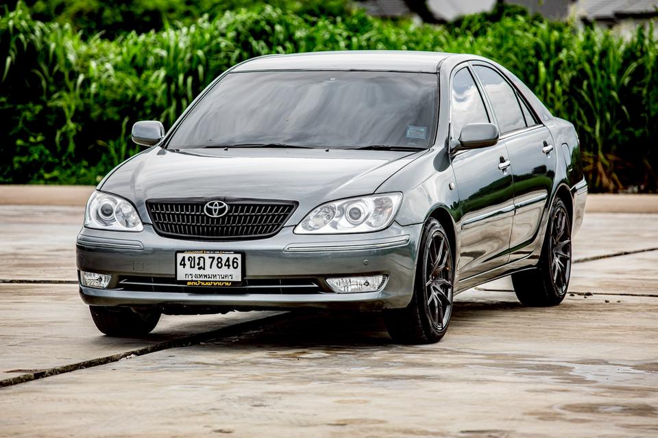 Toyota Camry 2.4Q สีเทา ปี 2004 สวยเดิม ออฟชั่นเต็ม