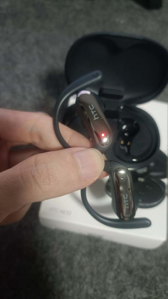 หูฟังบลูทูธHTC NE52 แปลภาษาได้ 6