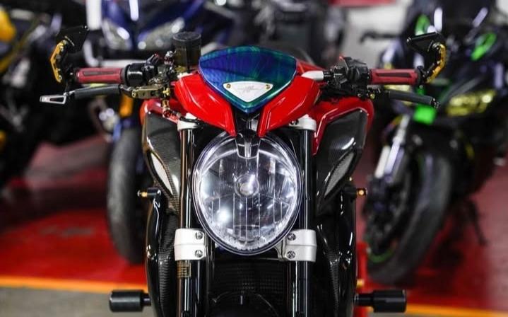 MV Agusta Brutale 800 Dragster ปี 2016 3