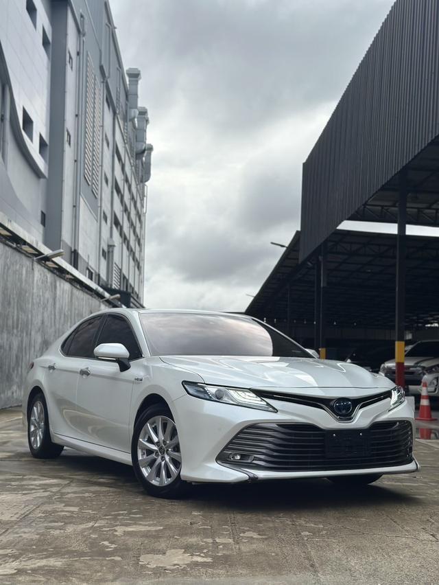 ‼️รถเข้าใหม่‼️ ✅ TOYOTA CAMRY 2.5 HEV PREMIUM ✅ ปี 2021 ✅ ไมล์ 60,000 km ✅ ราคา 898,000 บาทA ราชพฤกษ์ รูปย่อยที่ 1