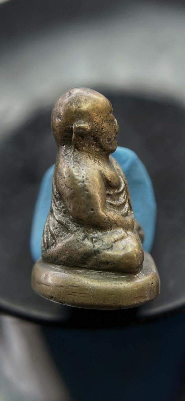 รูปหล่อหลวงพ่อเงิน พิมพ์ขี้ตาอ้วนล่ำบึกสมบูรณ์ๆ รูปที่ 2