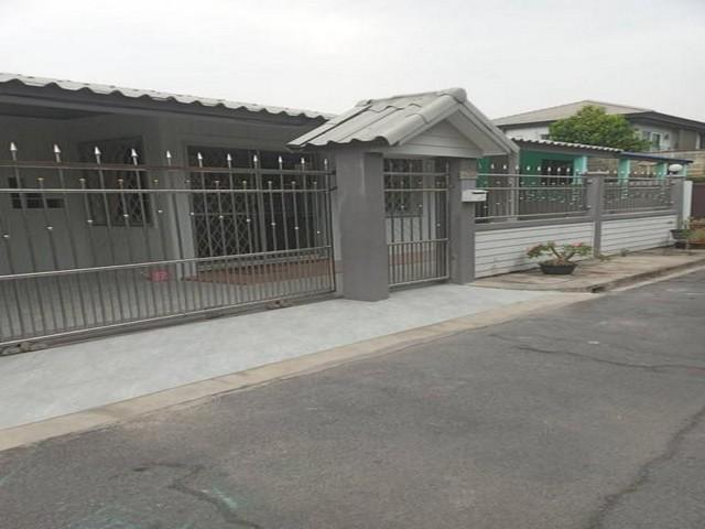 ให้เช่า บ้านเดี่ยว ซอยนวมินทร์ 81 หมู่บ้านโชคชัย คลองจั่น มีที่จอดรถ 2คัน 2