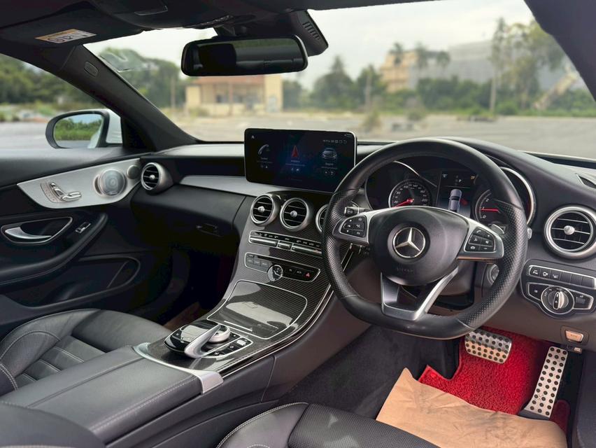 Benz C250 Coupe’ AMG Dynamic ปี 2018. สีขาว  รถสวย เดิมๆ เจ้าของดูแลอย่างดี 10