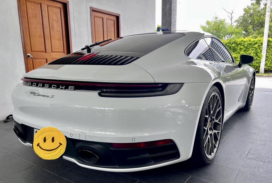 Porsche 911 Carrera S 2