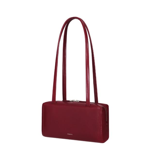 Stand Oil กระเป๋าสะพายไหล่ Post Bag ทรงกล่องสี่เหลี่ยม สีแดง หนังเทียม 100%, โพลีเอสเตอร์ 100%, ขนาด 22.5 x 12.5 x 7.6 cm., 285 g. ความยาวสาย 30 cm. 2