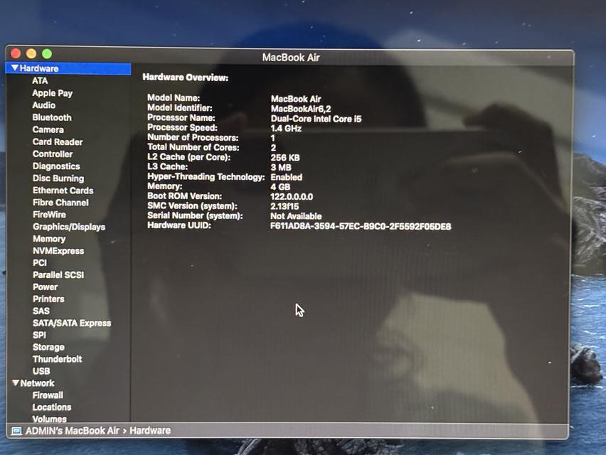 MacBook core i3  9