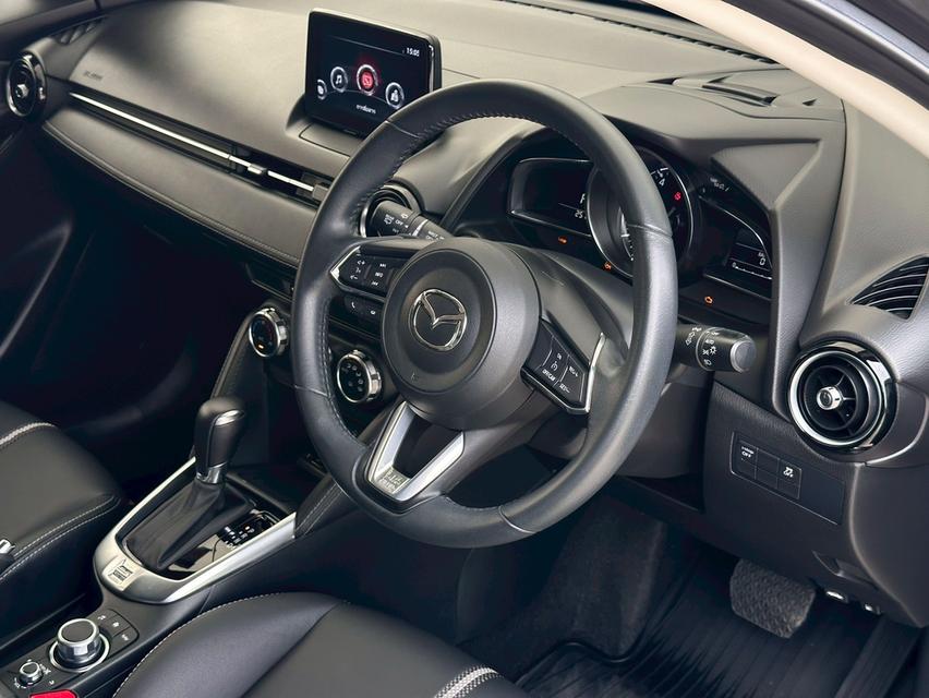 รหัสรถ PAT1650 Mazda 2 1.3 Sport S Leather Hatchback สีเทาดำ เกียร์ออโต้ 2023 7