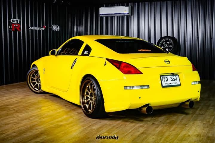 Nissan 350 Z สีเหลือง 7