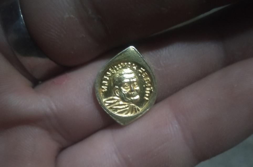 หลวงปู่แหวน หลวงปู่แหวนเม็ดแตง สภาพพระสวยดีปกติดีครับ 2