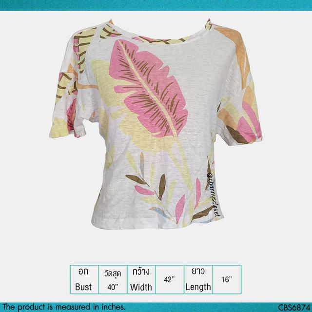 USED Uniqlo - White Leaves Crop T-Shirt | เสื้อครอปสีขาว สีชมพู เสื้อยืด ลายดอก โอเวอร์ไซส์ แขนสั้น คอกลม แท้ มือสอง