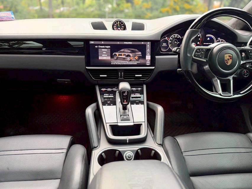 Cayenne Coupe E-Hybrid 3.0 13