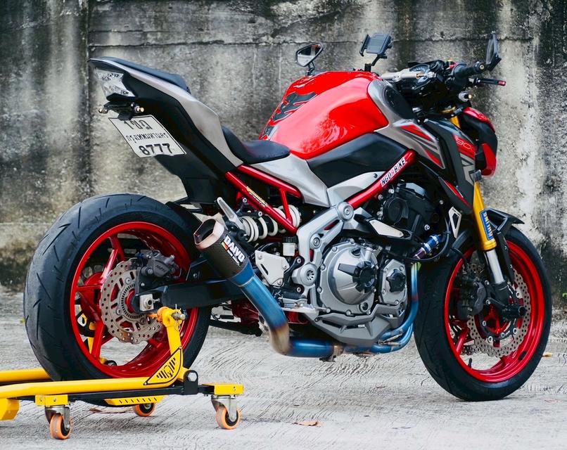 Z900