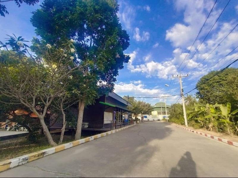 #ขายและให้เช่าโรงงานอำเภอบ้านโป่ง จังหวัดราชบุรี ที่ดิน 16-3-53 ไร่ มีใบรง.4 ขนาดโกดัง 4800 ตารางเมตร 8