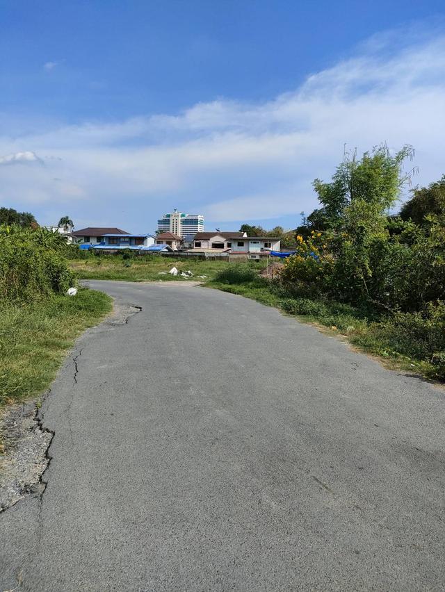 ให้เช่าที่ดินเปล่าถมแล้วในถนนนวลจันทร์ กรุงเทพมหานคร 12