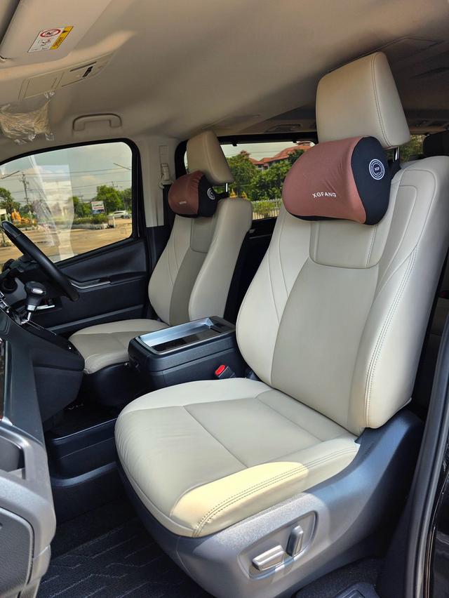 Toyota Majesty รุ่น 2.8 Grande ปี 2024 ไมล์ 40,000 กม. รูปที่ 10