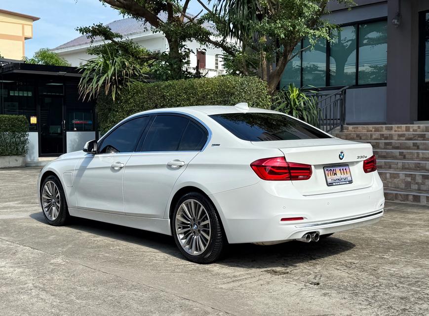 2018 BMW SERIES 3 F30 LCI รถมือเดียวออกป้ายแดง สภาพป้ายแดง รถวิ่งน้อยเพียง 50,000 กม รถไม่เคยมีอุบัติเหตุครับ 5