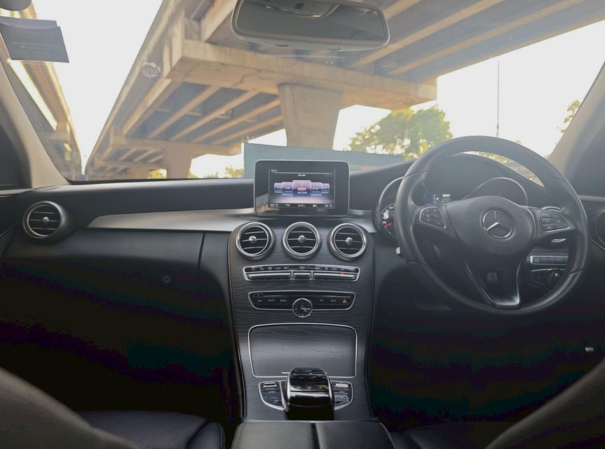 Mercedes Benz C350e Avangarde Plug-in Hybrid W205 ปี 2017 รูปที่ 5