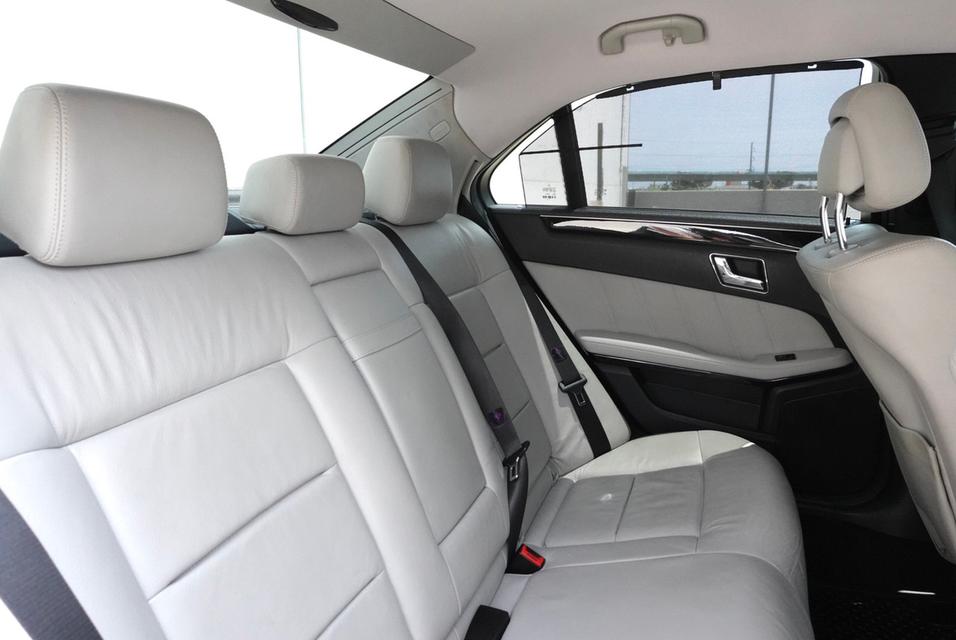 MERCEDES BENZ E250 CGI 1.8 Avantgarde (W212) ปี2012/2013 14