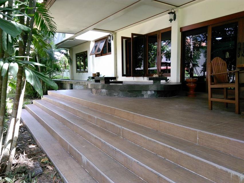 ขายบ้าน3ชั้นพร้อมเฟอร์นิเจอร์ไม้สักทองพร้อมเข้าอยู่เนื้อที่ 374 ตรว สวยสุดคุ้ม ราคา 27ล้าน  9